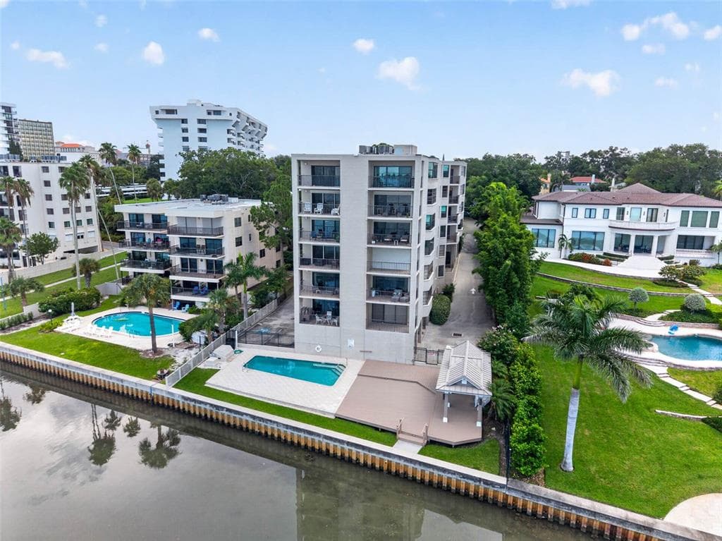 602 LIME AVENUE UNIT 101