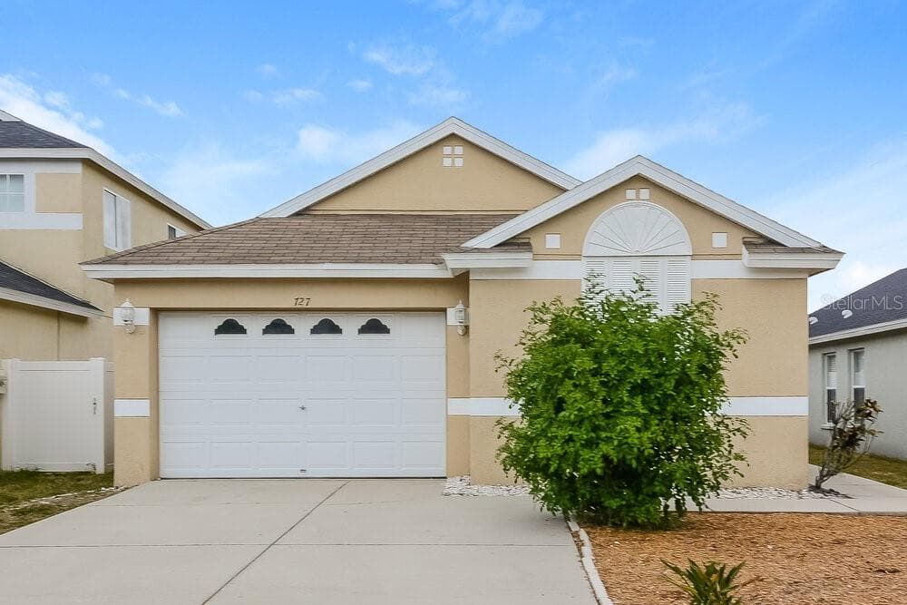 727 CRISTELLE JEAN DRIVE RUSKIN, FL 33570