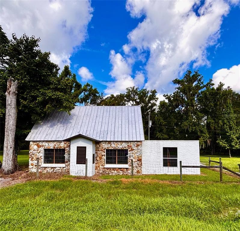 9499 TREIMAN BOULEVARD WEBSTER, FL 33597