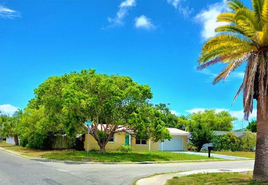 3150 FAIRMOUNT DRIVE HOLIDAY, FL 34691