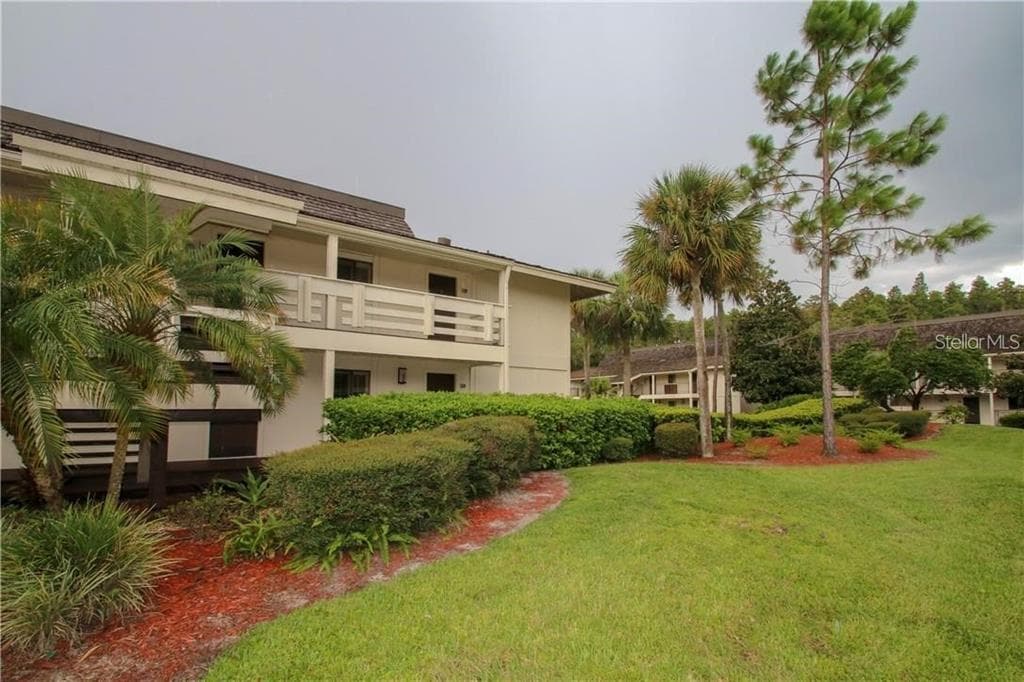 4748 FOX HUNT LANE UNIT A912 WESLEY CHAPEL, FL 33543