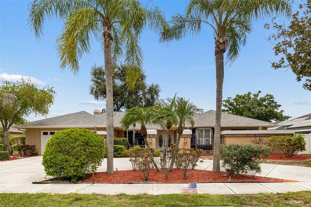1563 MISTY PLATEAU TRAIL