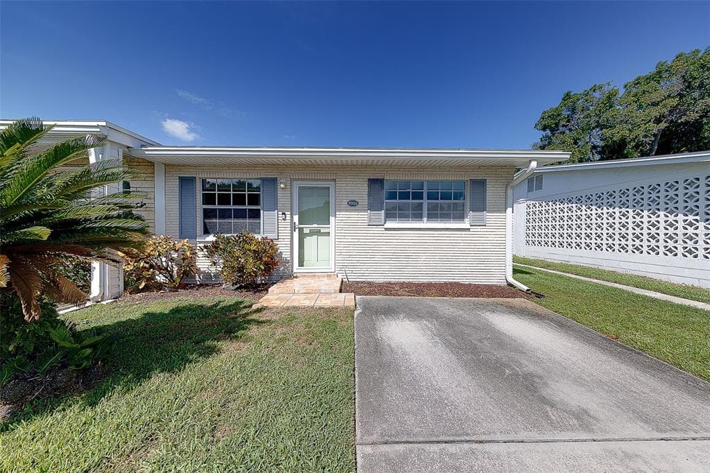 9906 LILY STREET N PINELLAS PARK, FL 33782