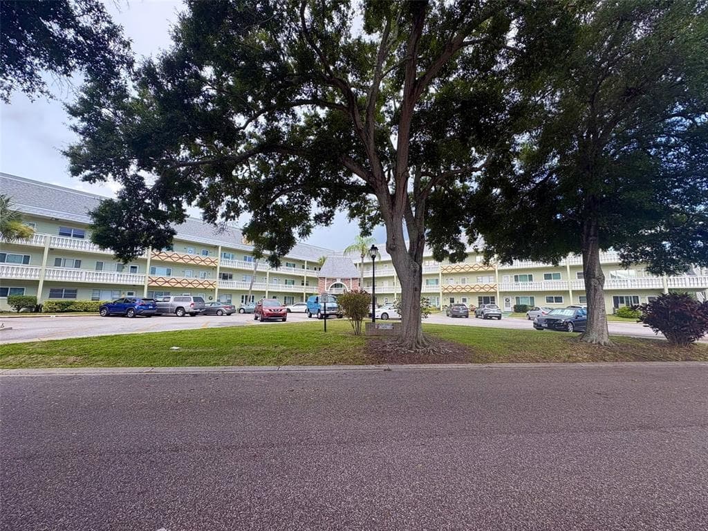 2459 COLUMBIA DRIVE UNIT 69