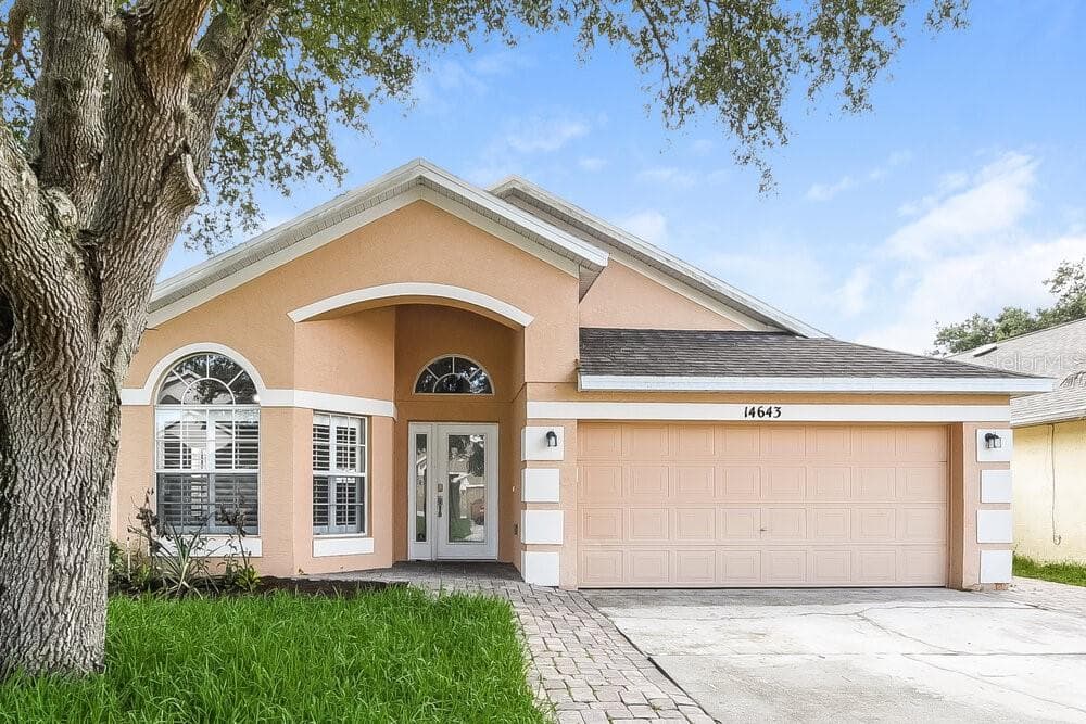 14643 LADY VICTORIA BOULEVARD ORLANDO, FL 32826