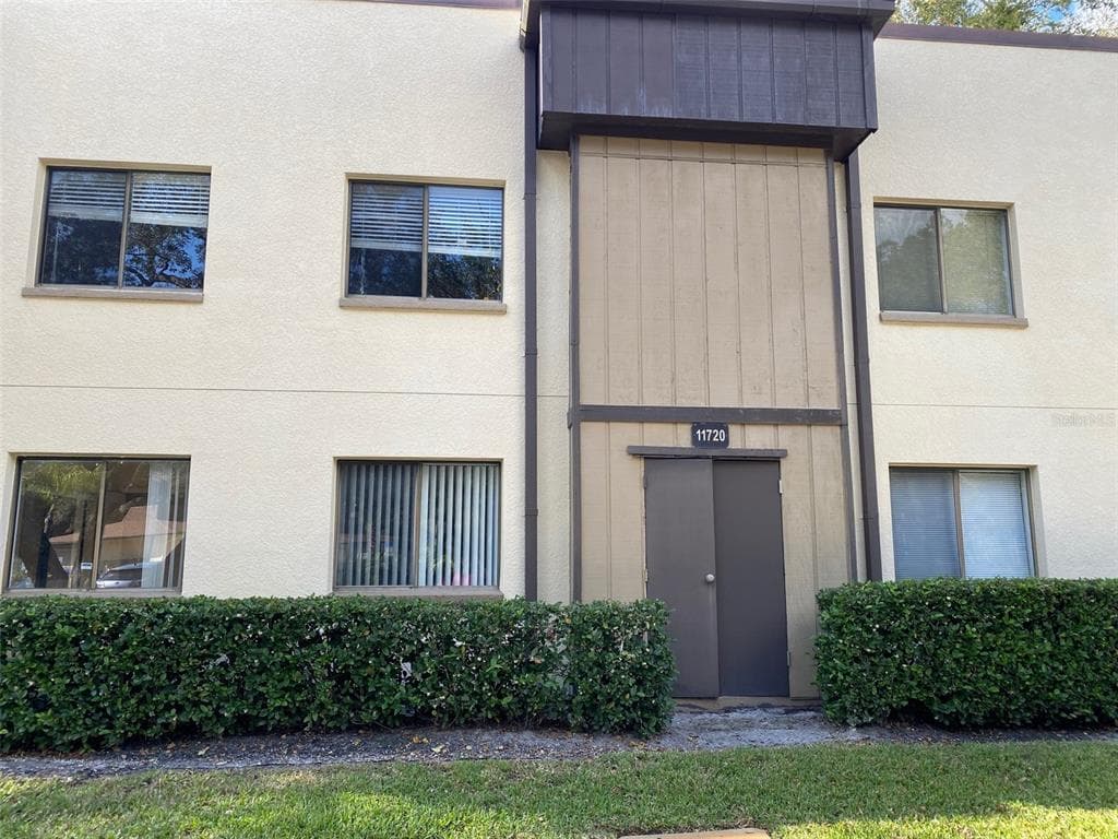 11720 RAINTREE LAKE LANE UNIT B