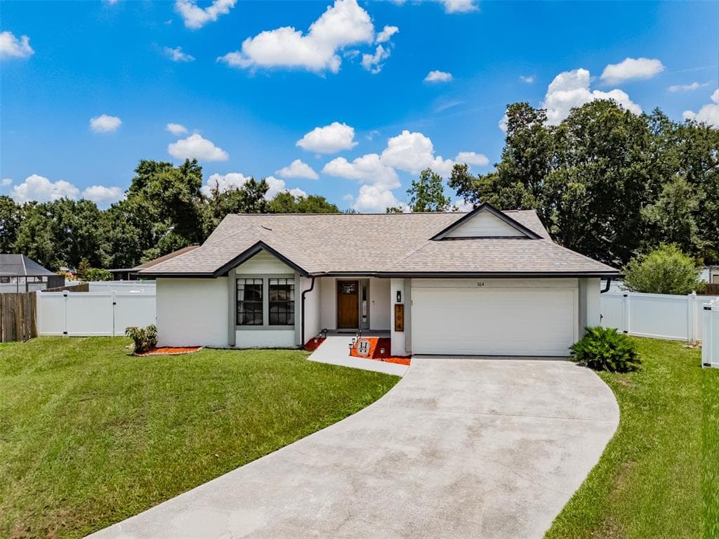 304 SCARLET OAK COURT SEFFNER, FL 33584