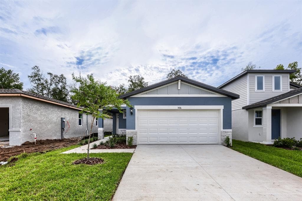 7436 MIA VINE DRIVE BROOKSVILLE, FL 34601
