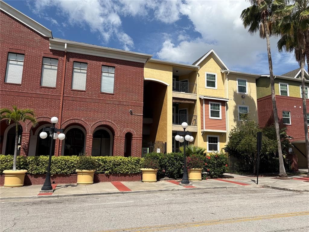 1810 E PALM AVENUE UNIT 4201