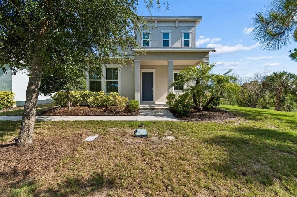 803 WINTERSIDE DRIVE APOLLO BEACH, FL 33572