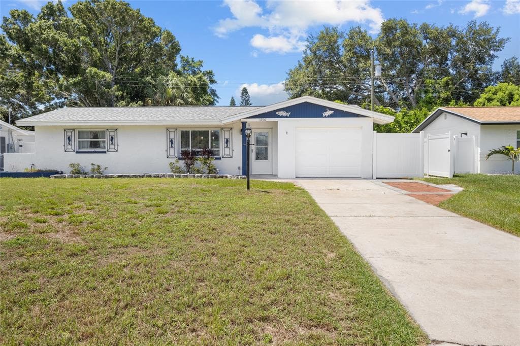 11916 85TH TERRACE SEMINOLE, FL 33772