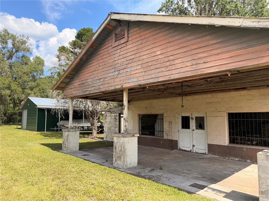 24042 90 OLUSTEE, FL 32072