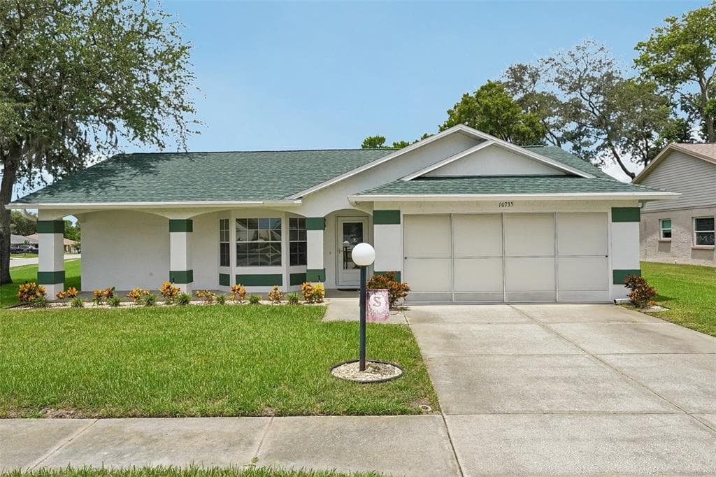 10735 BUCKFIELD DRIVE PORT RICHEY, FL 34668