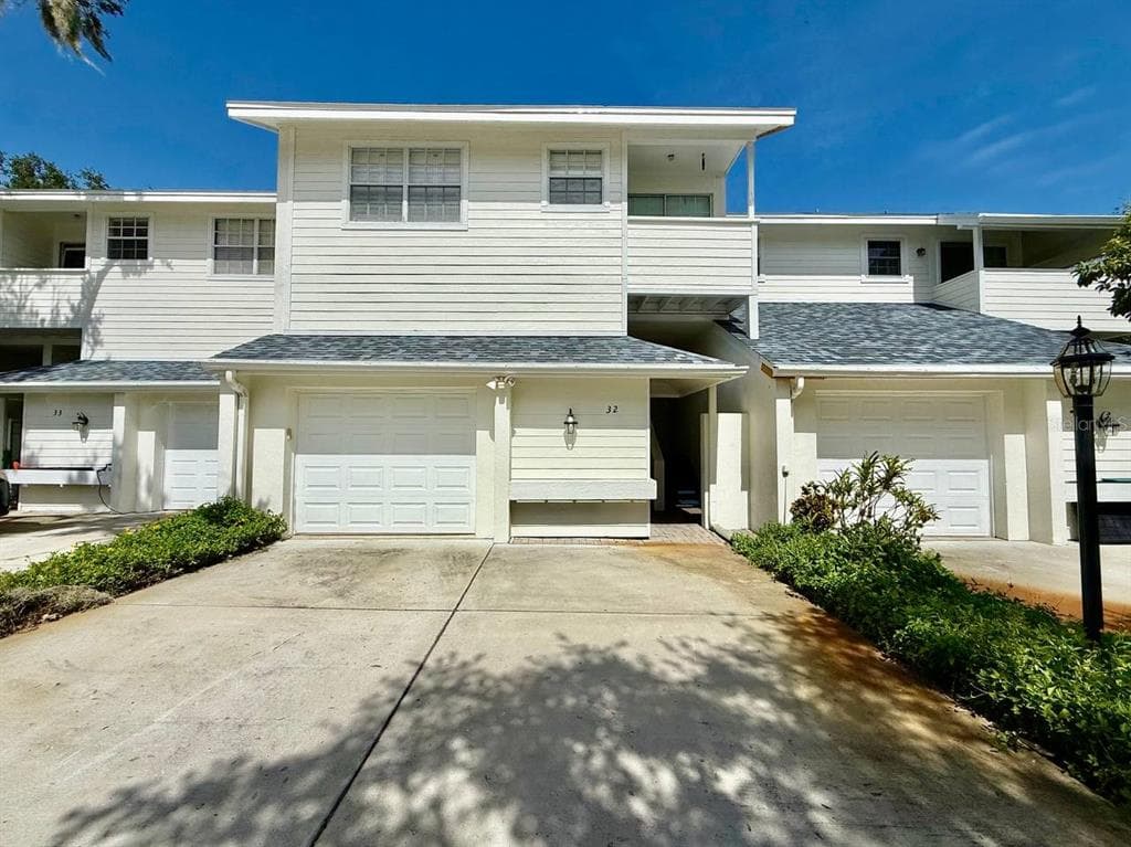 5220 S RUSSELL STREET UNIT 32 TAMPA, FL 33611