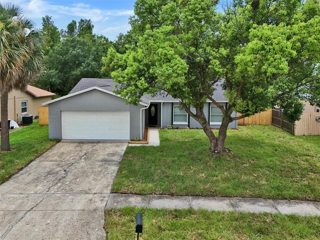 4914 OAKSHIRE DRIVE