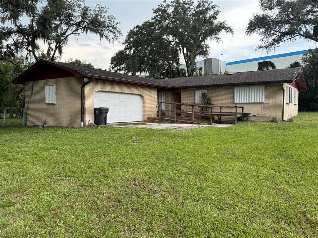9206 HARNEY BAPTIST CHURCH ROAD TAMPA, FL 33637