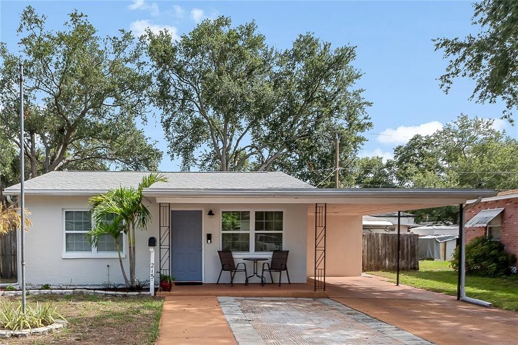 2151 44TH AVENUE N ST PETERSBURG, FL 33714