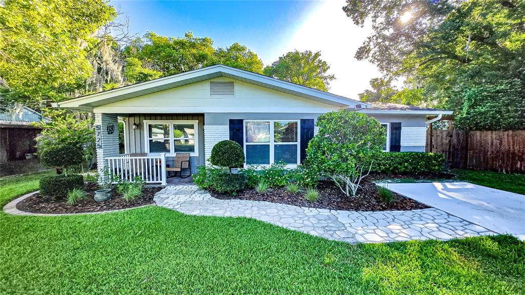 5725 14TH STREET ZEPHYRHILLS, FL 33542