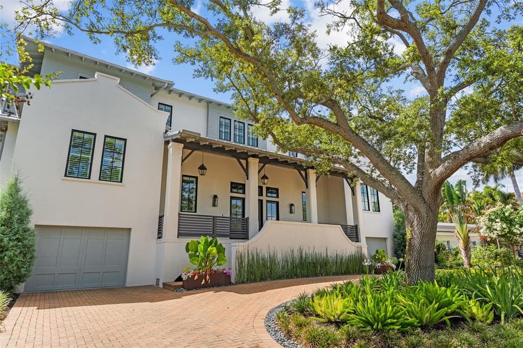 55 MARTINIQUE AVENUE TAMPA, FL 33606