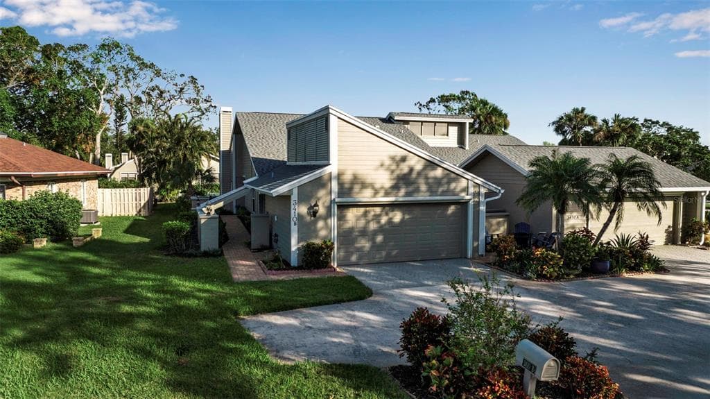 3410 AVENIDA MADERA UNIT B BRADENTON, FL 34210