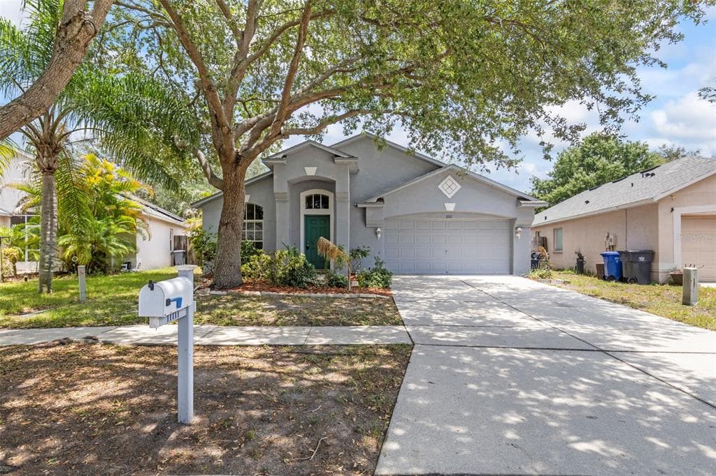 11111 LAKESIDE VISTA DRIVE