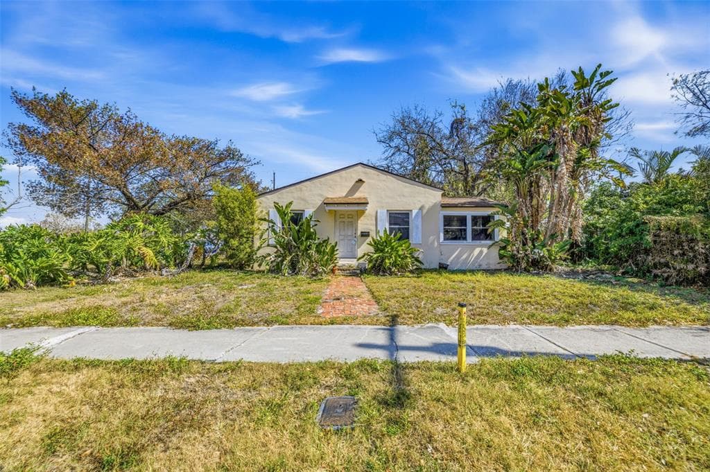 403 COLUMBIA DRIVE TAMPA, FL 33606