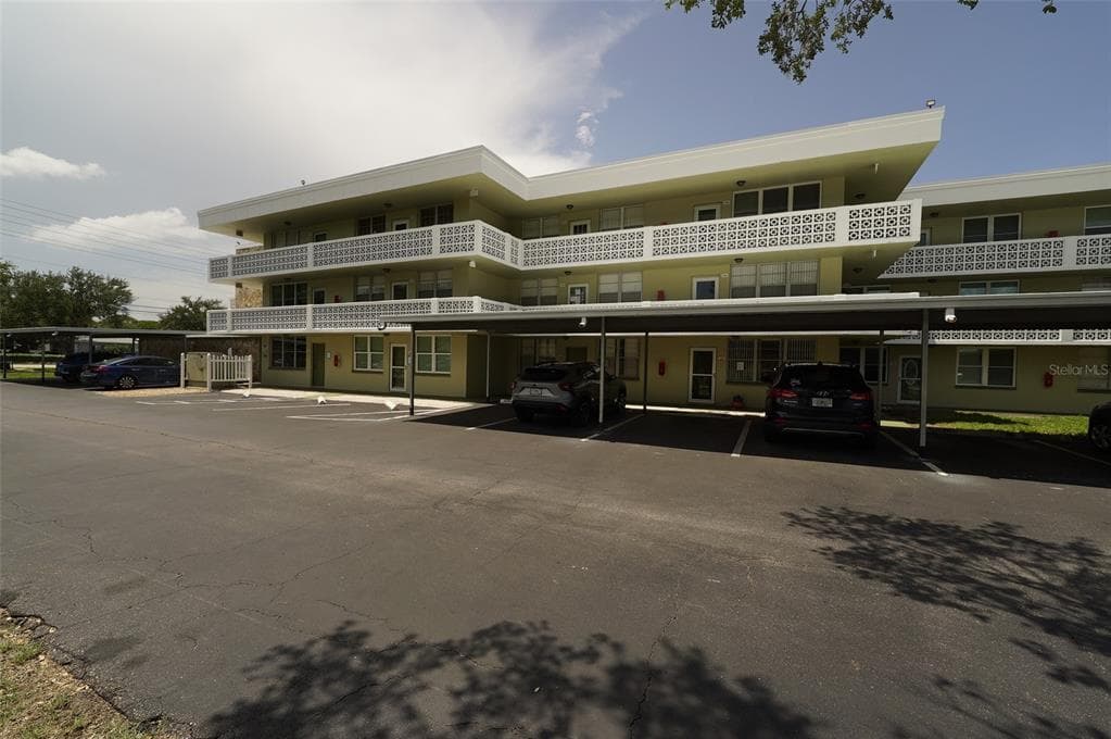4705 1ST STREET NE UNIT 132