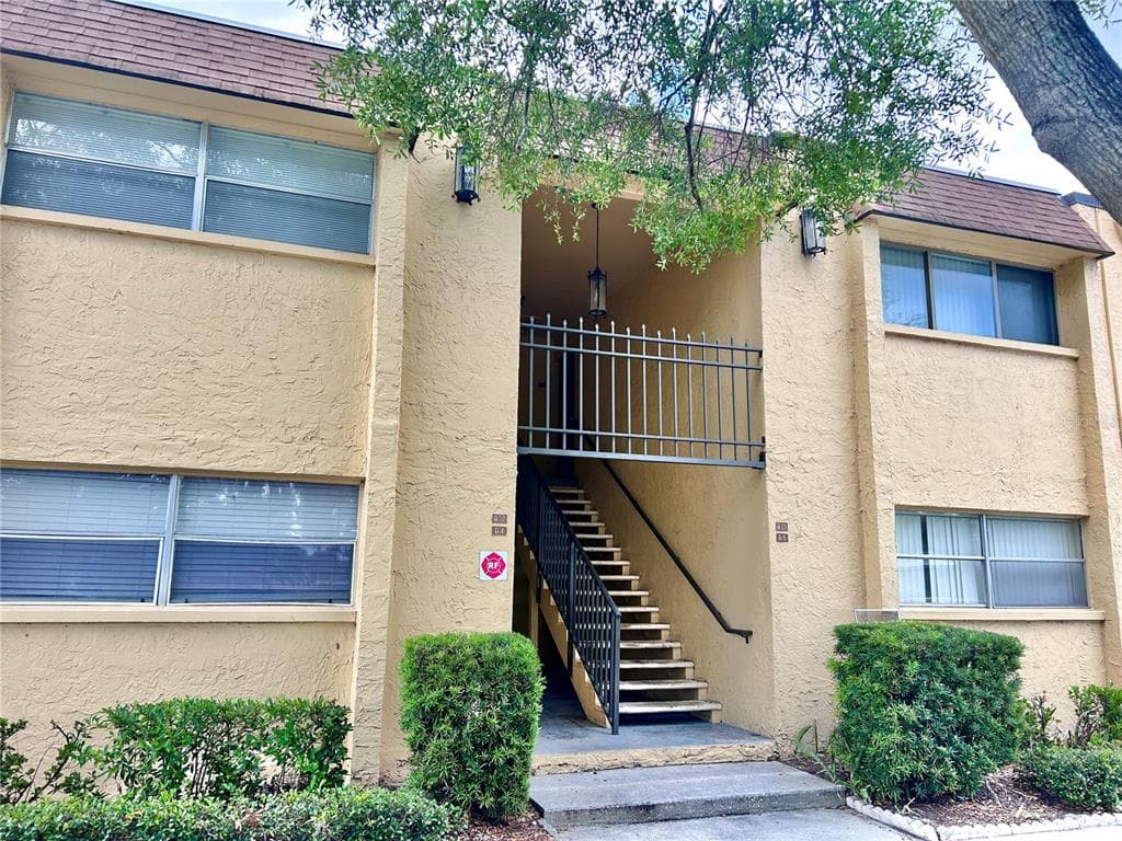 4455 38TH TERRACE N UNIT B12