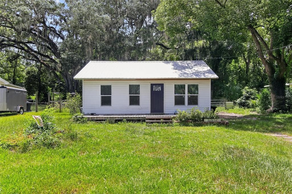 306 SE 2ND STREET WILLISTON, FL 32696