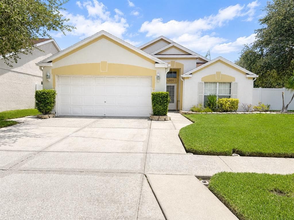 4201 PINE ISLE DRIVE LUTZ, FL 33558