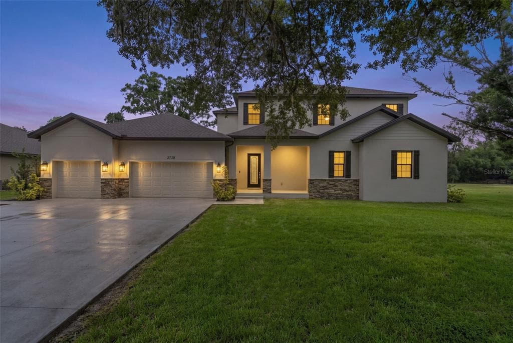 2730 ROBERTSON TRAIL