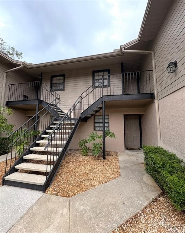 4015 ASHFORD GREEN PLACE UNIT D202 TAMPA, FL 33613