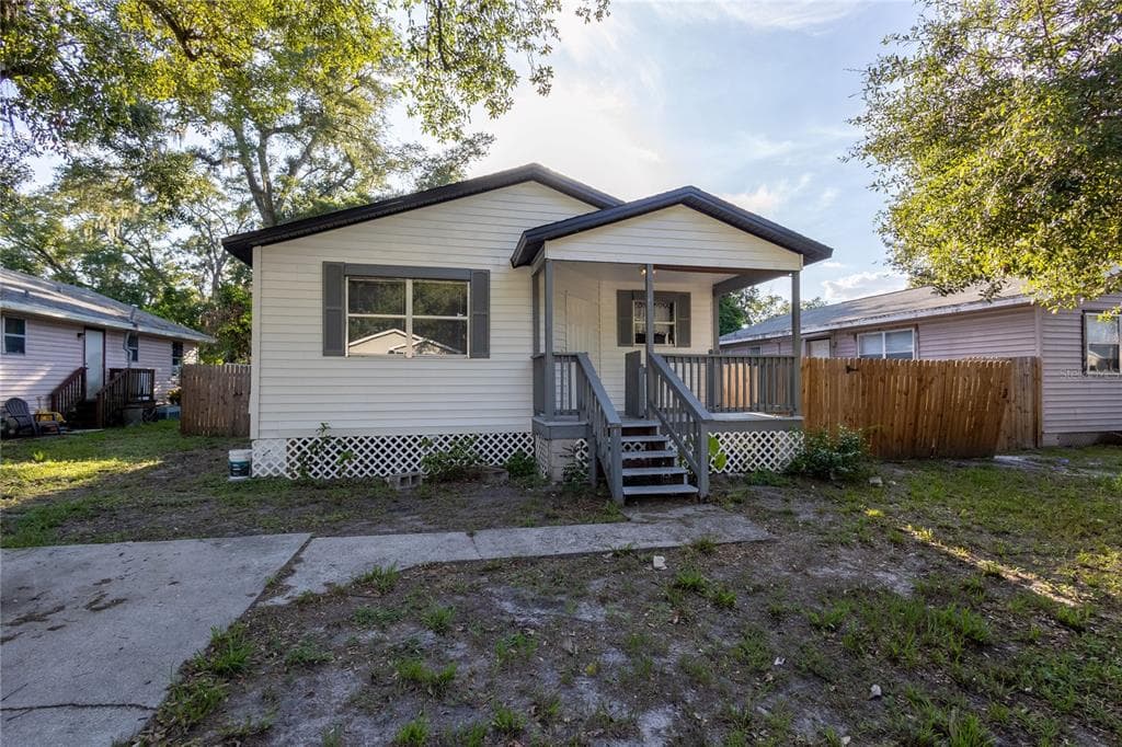 3110 GORDON COURT TAMPA, FL 33619