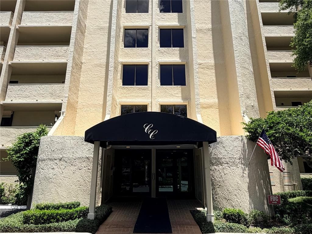 5020 BAYSHORE BOULEVARD UNIT 303