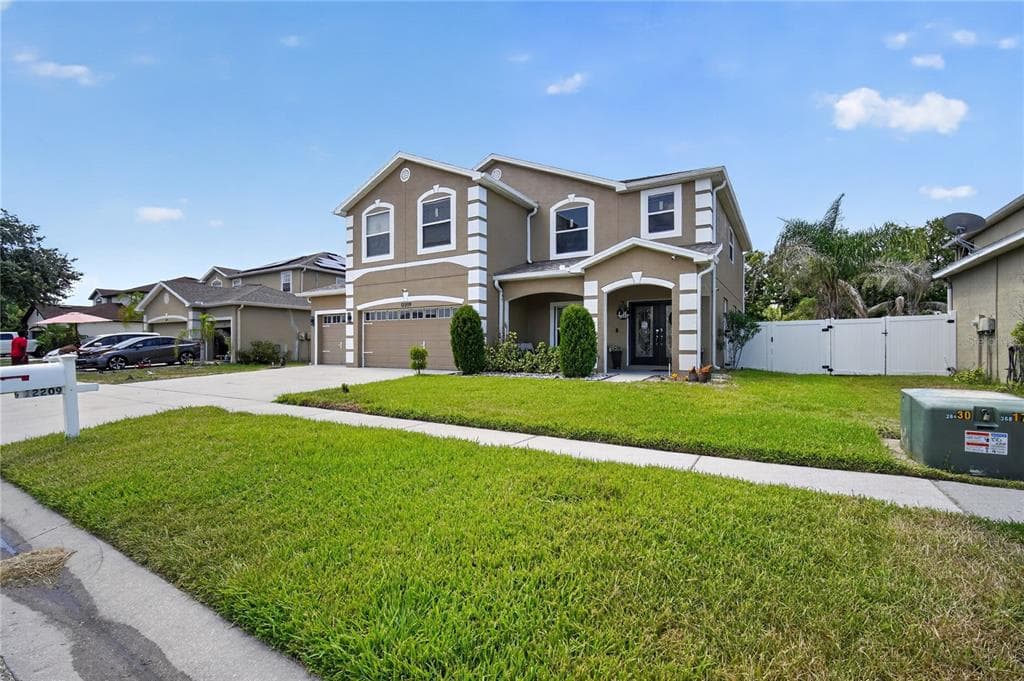 12209 CITRUS LEAF DRIVE GIBSONTON, FL 33534