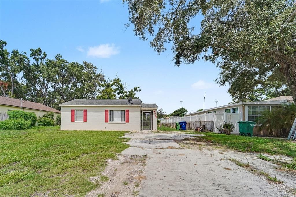 9310 N HIGHLAND AVENUE TAMPA, FL 33612