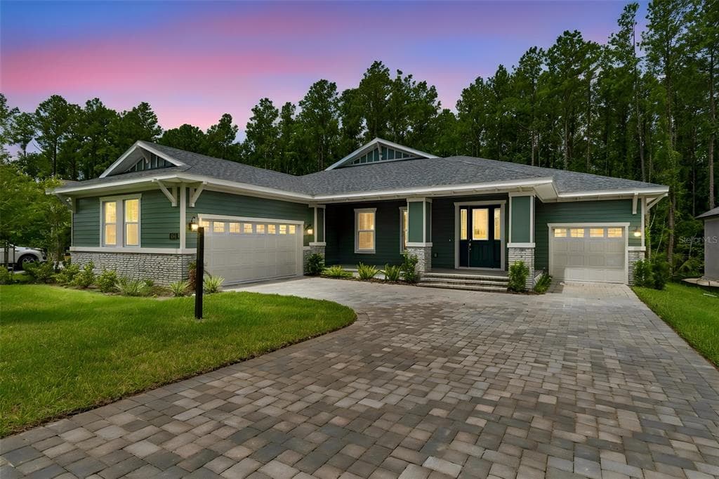 4881 MAJESTIC HILLS LOOP