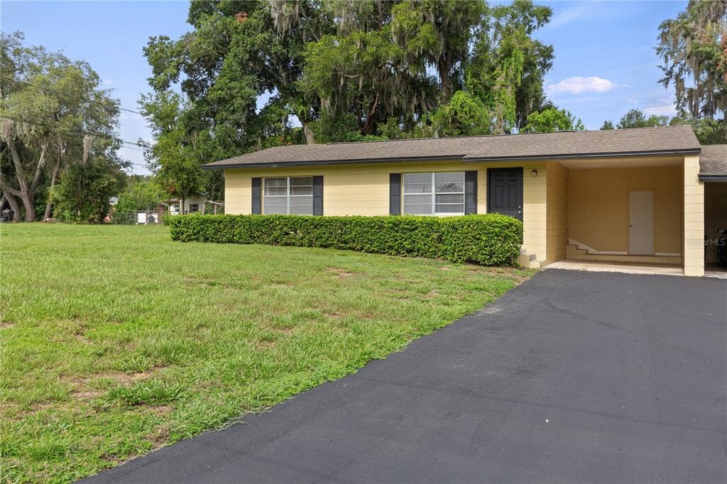 12215 LEANNE DRIVE