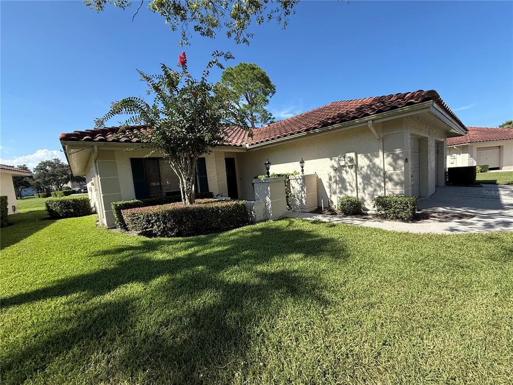 18427 AINTREE COURT TAMPA, FL 33647