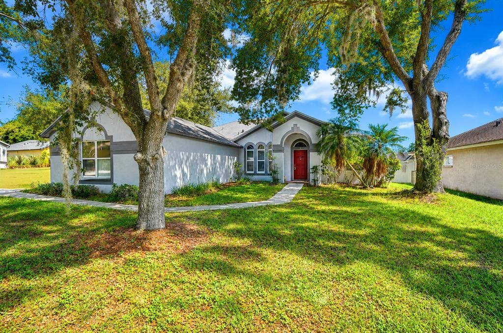 4102 AMBER RIDGE LANE VALRICO, FL 33594