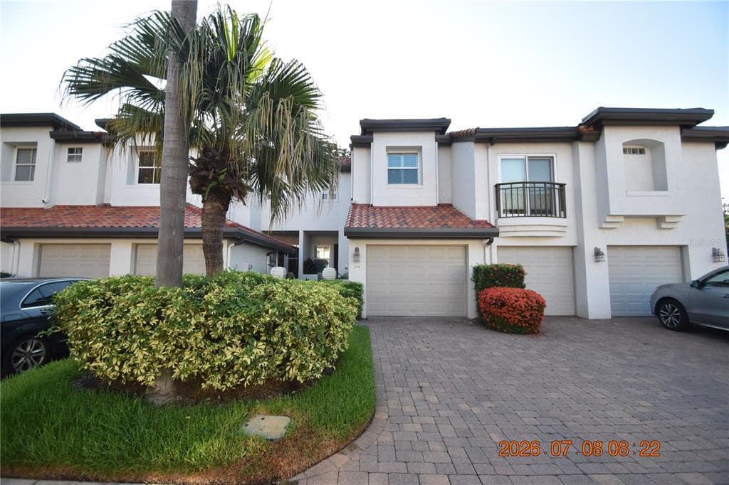 1138 SHIPWATCH CIRCLE TAMPA, FL 33602