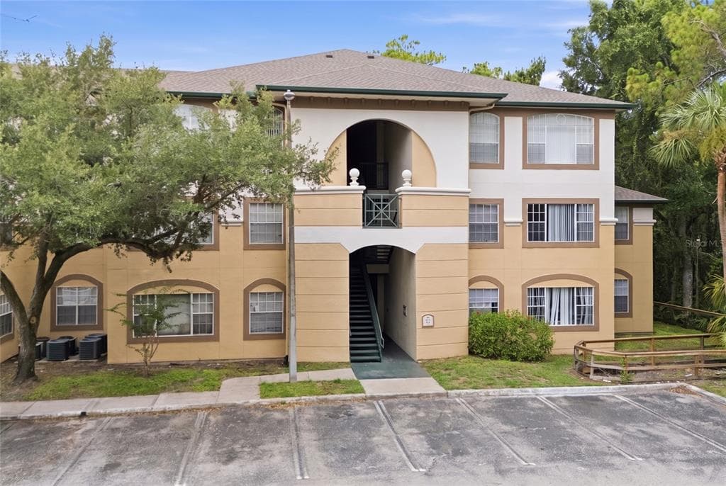 17112 CARRINGTON PARK DRIVE UNIT 926 TAMPA, FL 33647