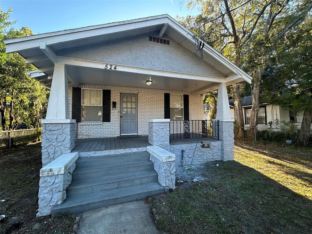 524 BASSWOOD STREET JACKSONVILLE, FL 32206
