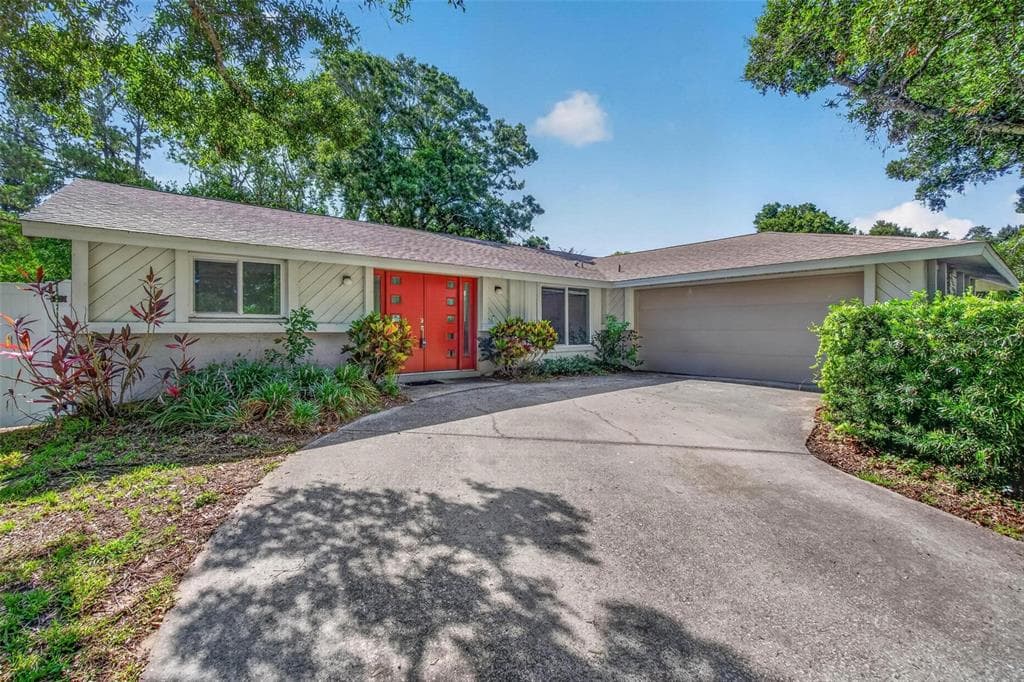 324 SWEETGUM COURT