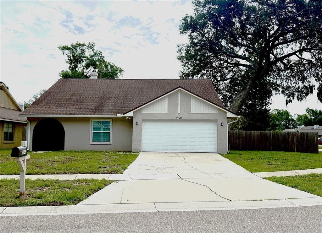 2042 SHADOW PINE DRIVE BRANDON, FL 33511
