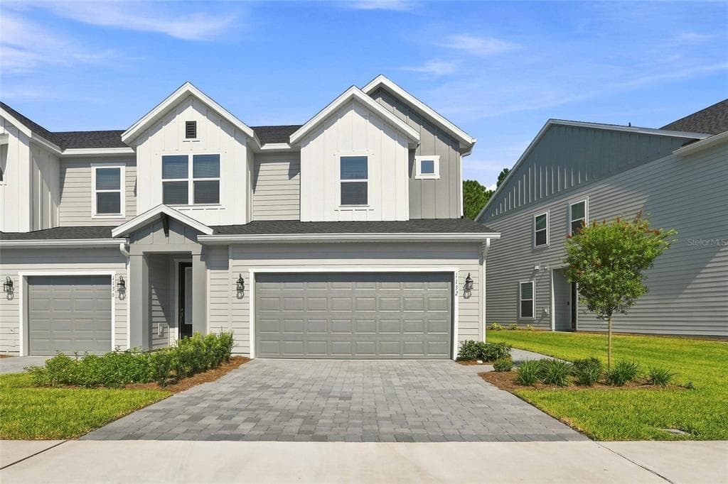 1132 WILD CREST LANE DAYTONA BEACH, FL 32117