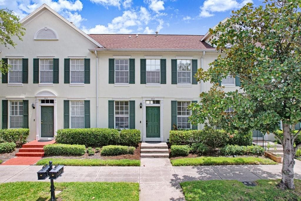 9915 NEW PARKE ROAD TAMPA, FL 33626