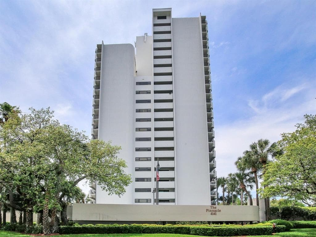 4141 BAYSHORE BOULEVARD UNIT 505