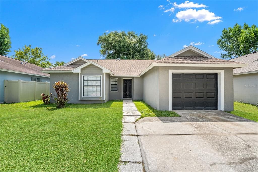 12714 TROWBRIDGE LANE