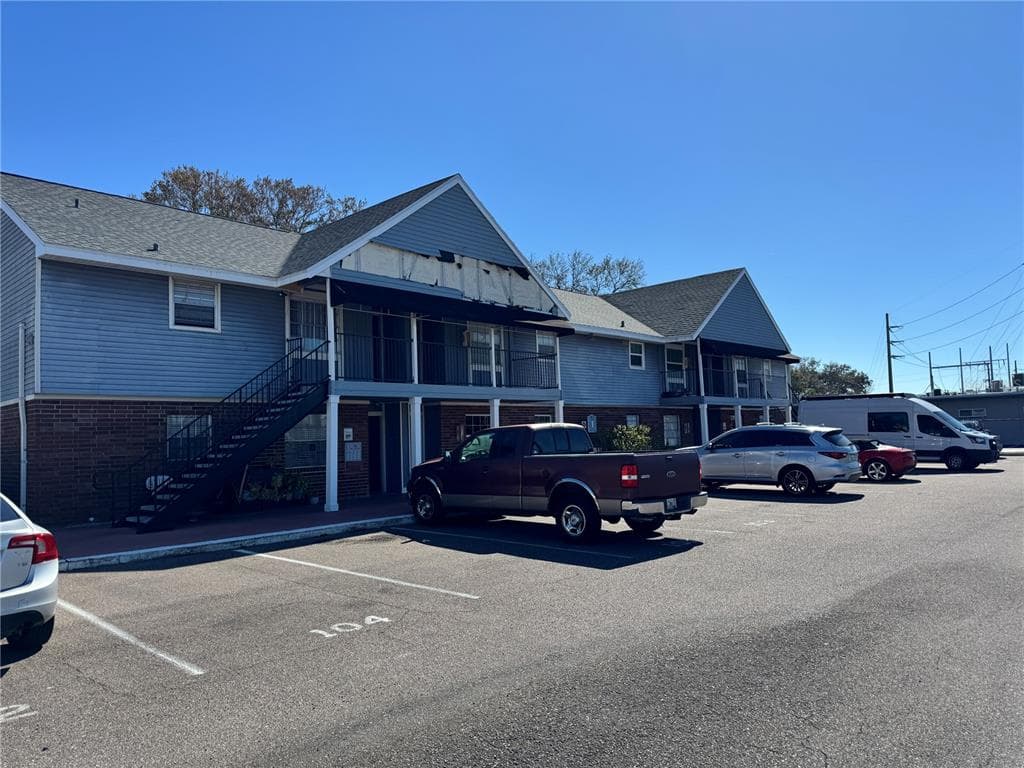 200 COUNTRY CLUB DRIVE UNIT 801 LARGO, FL 33771